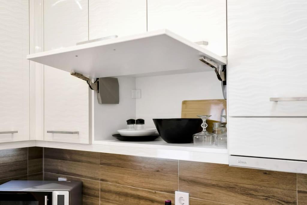 Artemis Modern Apartment Афіни Екстер'єр фото